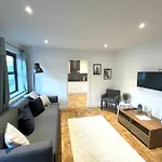 Prosper House Apartment 5